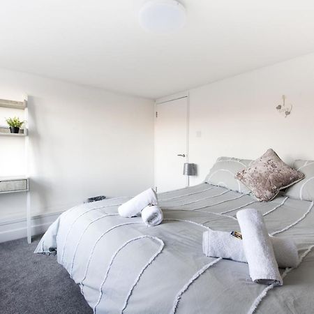 Luxe Maisonette- Parking, 4K Tvs, Leds, Local Snacks And More! Bath Extérieur photo