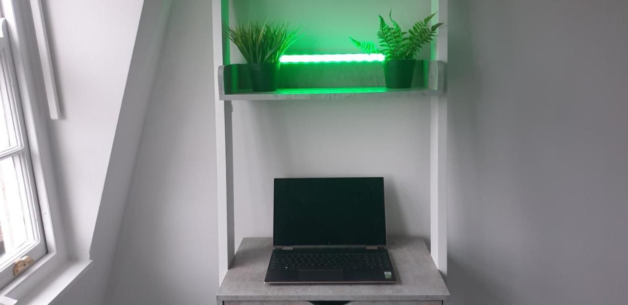 Luxe Maisonette- Parking, 4K Tvs, Leds, Local Snacks And More! Bath Extérieur photo