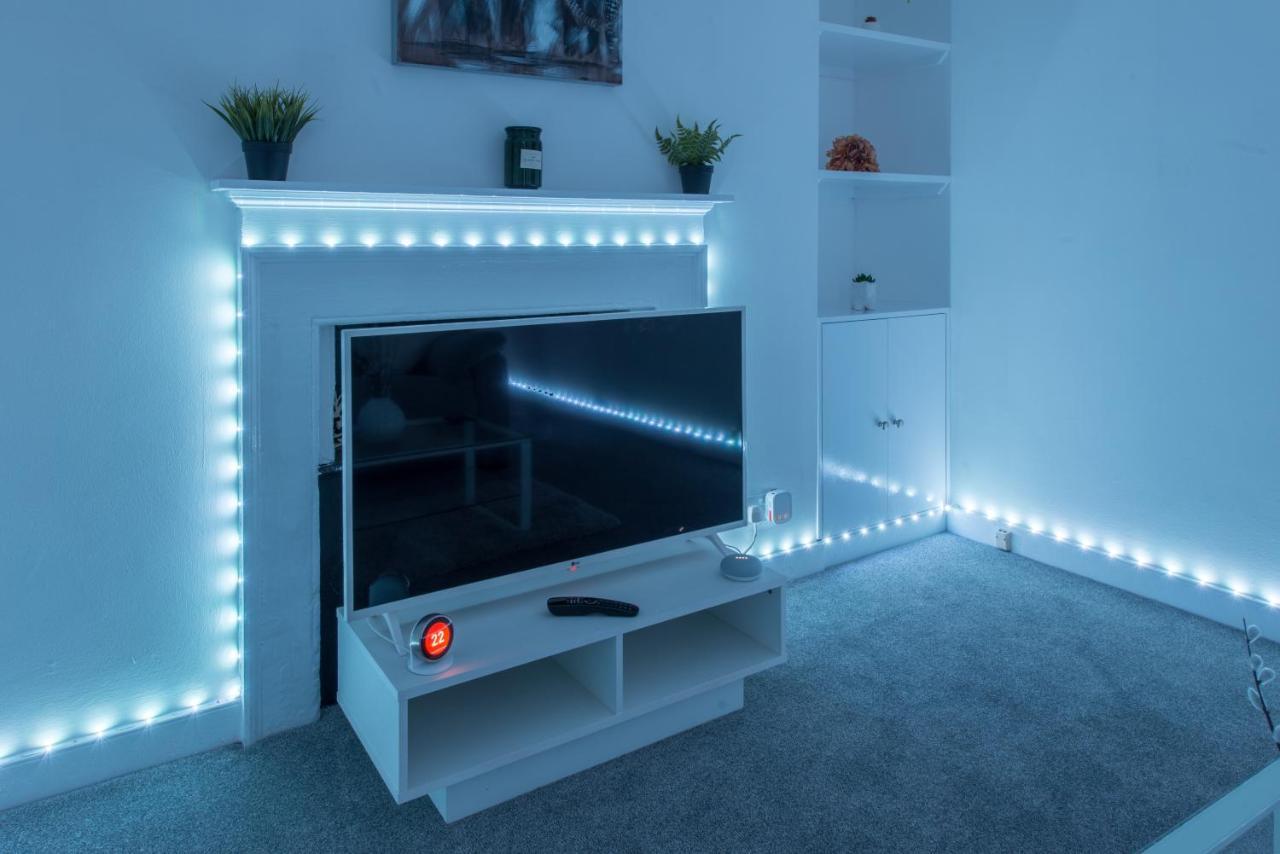 Luxe Maisonette- Parking, 4K Tvs, Leds, Local Snacks And More! Bath Extérieur photo