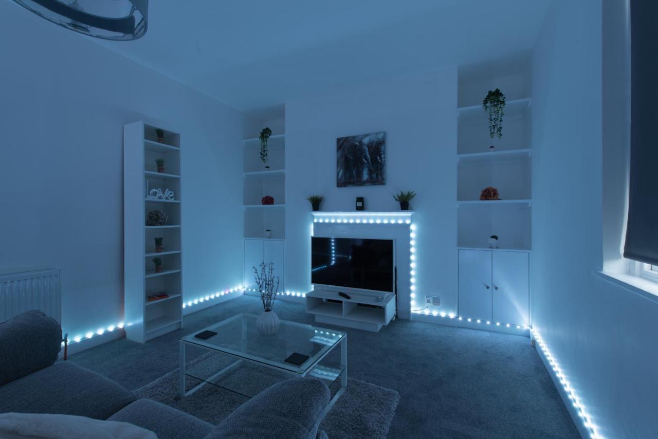 Luxe Maisonette- Parking, 4K Tvs, Leds, Local Snacks And More! Bath Extérieur photo